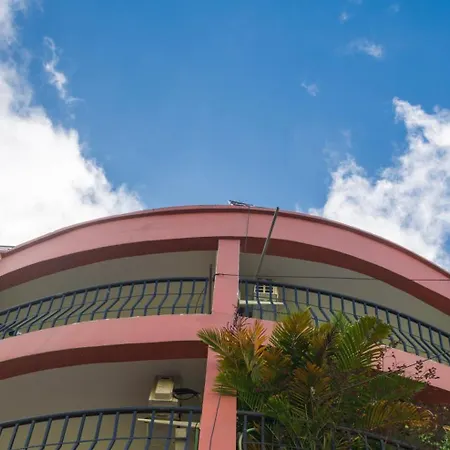 Mayflower Airport Launge Nedumbassery Exterior photo