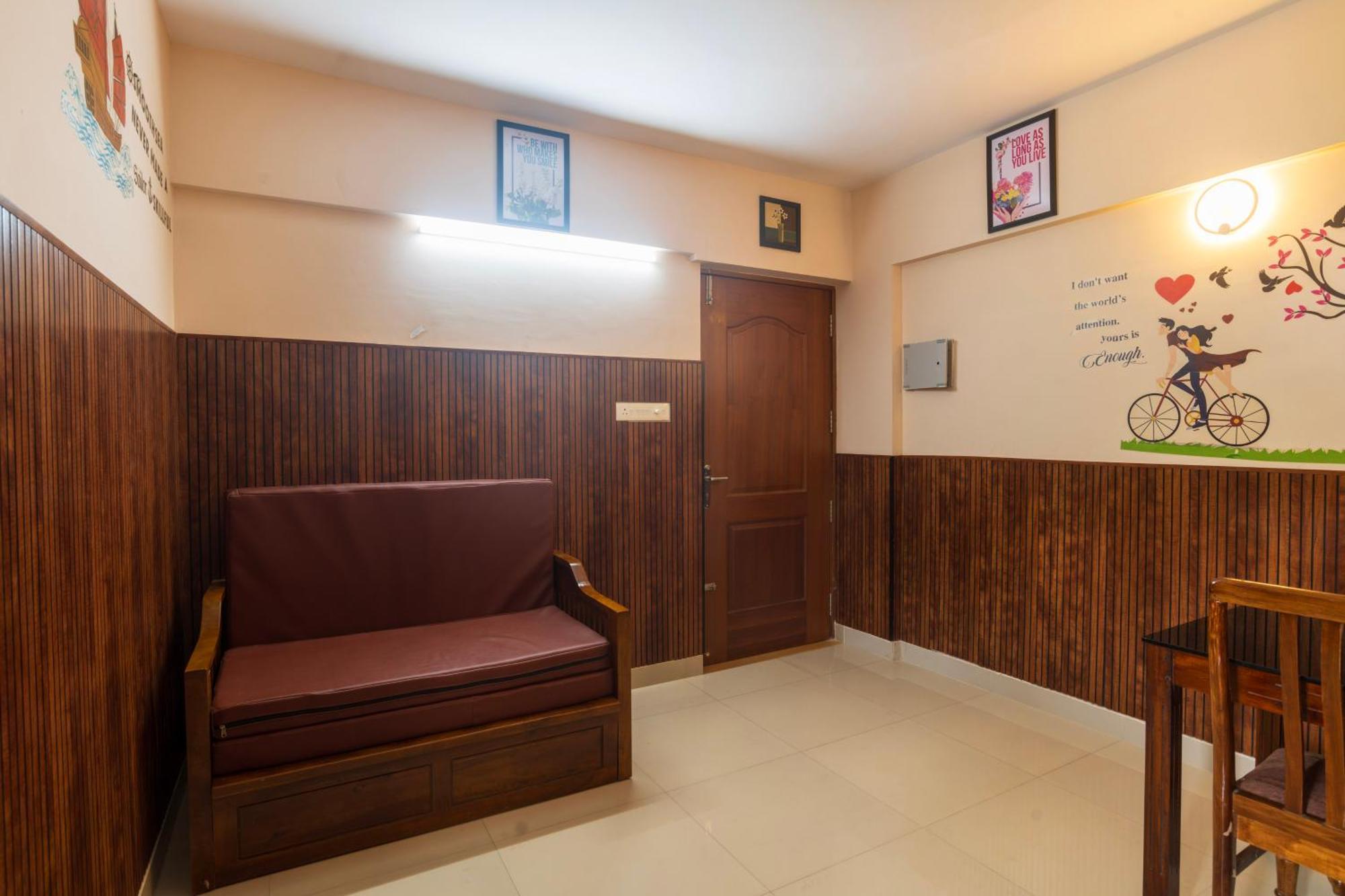 Mayflower Airport Launge Nedumbassery
